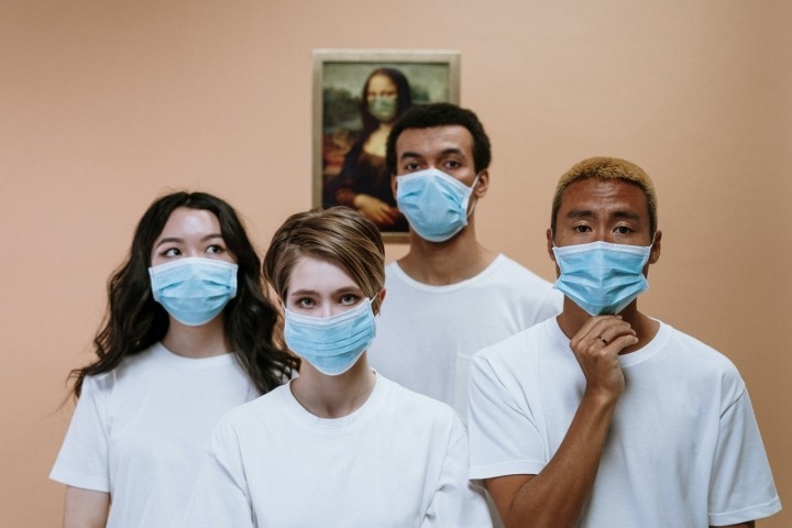 group-of-people-wearing-face-mask-3957992.jpg